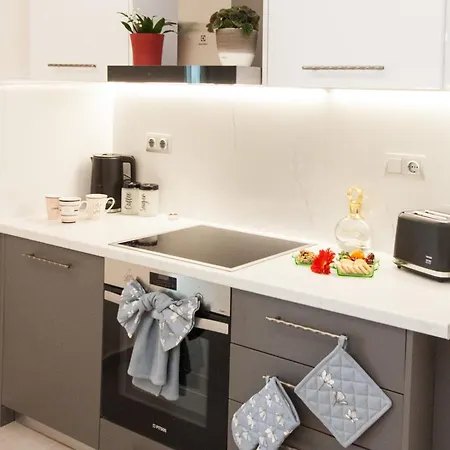 Apartment Pireas Jewel New Design Apt With Backyard