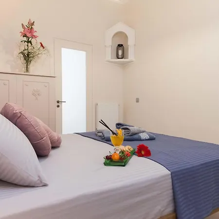 Pireas Jewel New Design Apt With Backyard Apartment Piraeus