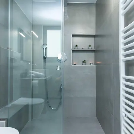 Apartment Pireas Jewel New Design Apt With Backyard Piraeus