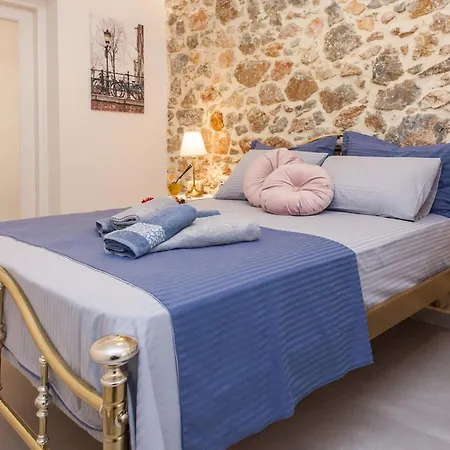 Pireas Jewel New Design Apt With Backyard Apartment